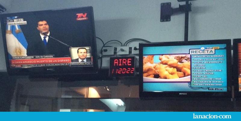 LANACION's tweet photo. Ajena a la #MuerteDeNisman, durante la mañana la @TV_Publica cocinaba tortas fritas http://t.co/ZU0g1LILsF http://t.co/ypNqRfqj43