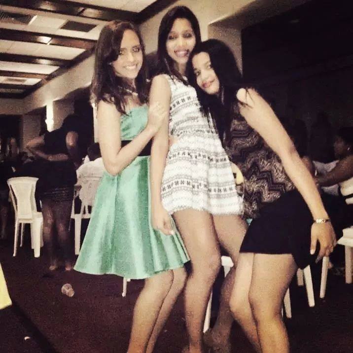 Eylin2309's tweet photo. ----HBD----
Las Mejores amigas de toda una Galaxia....
I Love U #NEYN 4ever
@Yulinaris @AbNathaly http://t.co/FdU9zzViFn