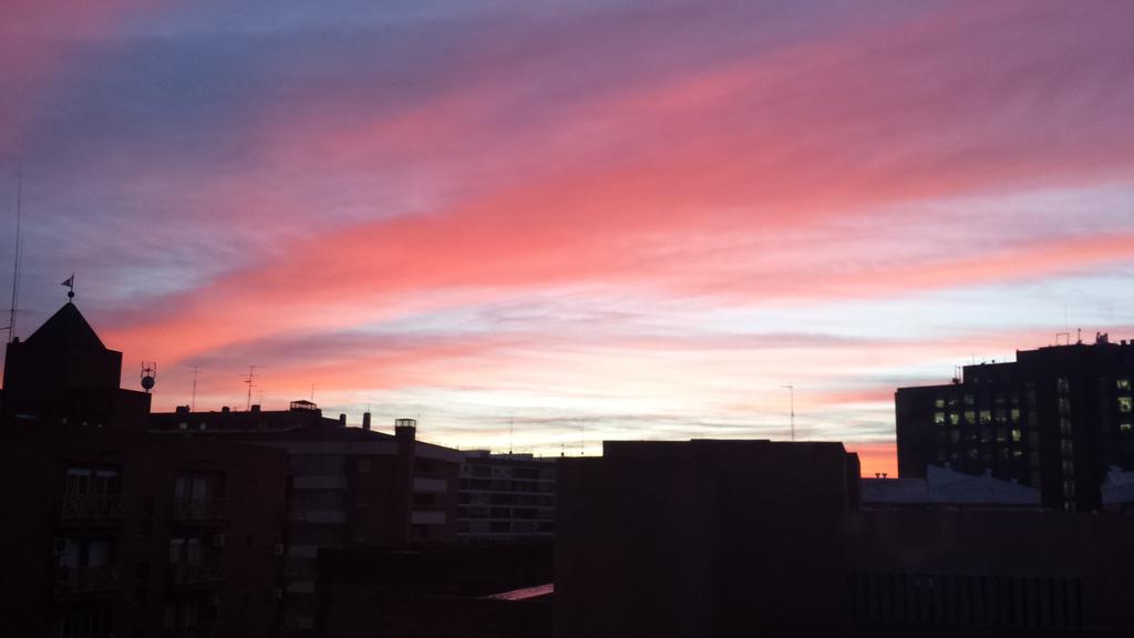Albavll's tweet photo. Como el cielo de madrid ninguno http://t.co/j35rg4F53S