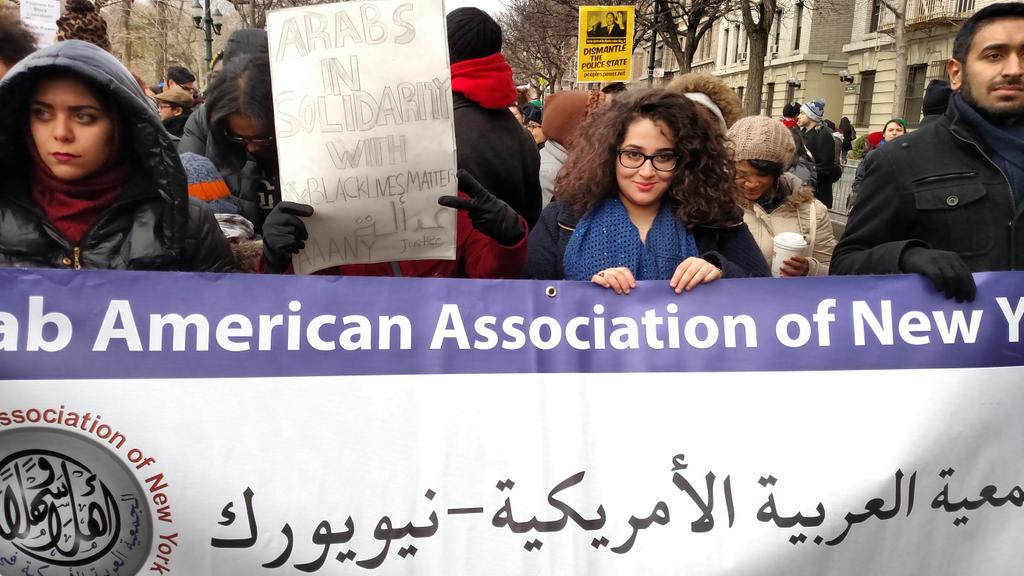 kaymsanto's tweet photo. Just gearing up for #DREAM4JUSTICE march. Crowd growing, chants getting started. Continuing the legacy of MLK today. http://t.co/NY36jYPBL8