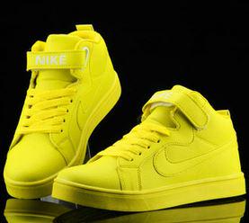 OnlineCamis's tweet photo. NIKE AIR FORCE!!! http://t.co/ZWzSeE47d6