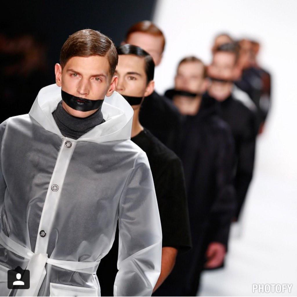 aylinalbay13's tweet image. #MBFWBlive bayların bu konseptine ba-yıl-dıııımm 😆👍