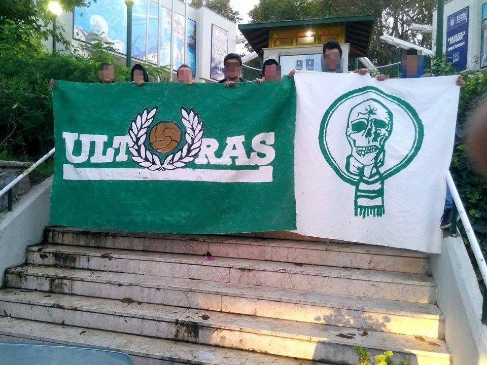 iscikarincalar's tweet photo. #ultras #iscikarincalar #bursaspor http://t.co/MURwneD6Rv