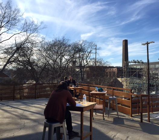 karenleeryan's tweet photo. Loving our spontaneous outdoor office @TheSkillery!! http://t.co/aKrSI1wevC