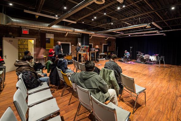 "<a href="/blogTO/">blogTO</a>: This place is one of Toronto's best kept musical secrets. bit.ly/1DUbNoW " Damn right <a href="/ArrayTO/">Arraymusic</a>