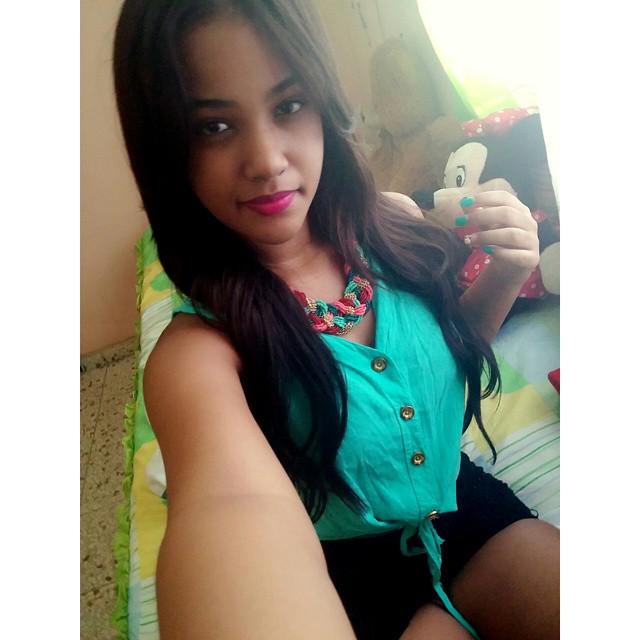 YamilexJimenez_'s tweet photo. Vive Y Deja Vivirrr........

#MeAmo .#SoyFeliz #NewYo #Alonee http://t.co/e44vhyMT9g