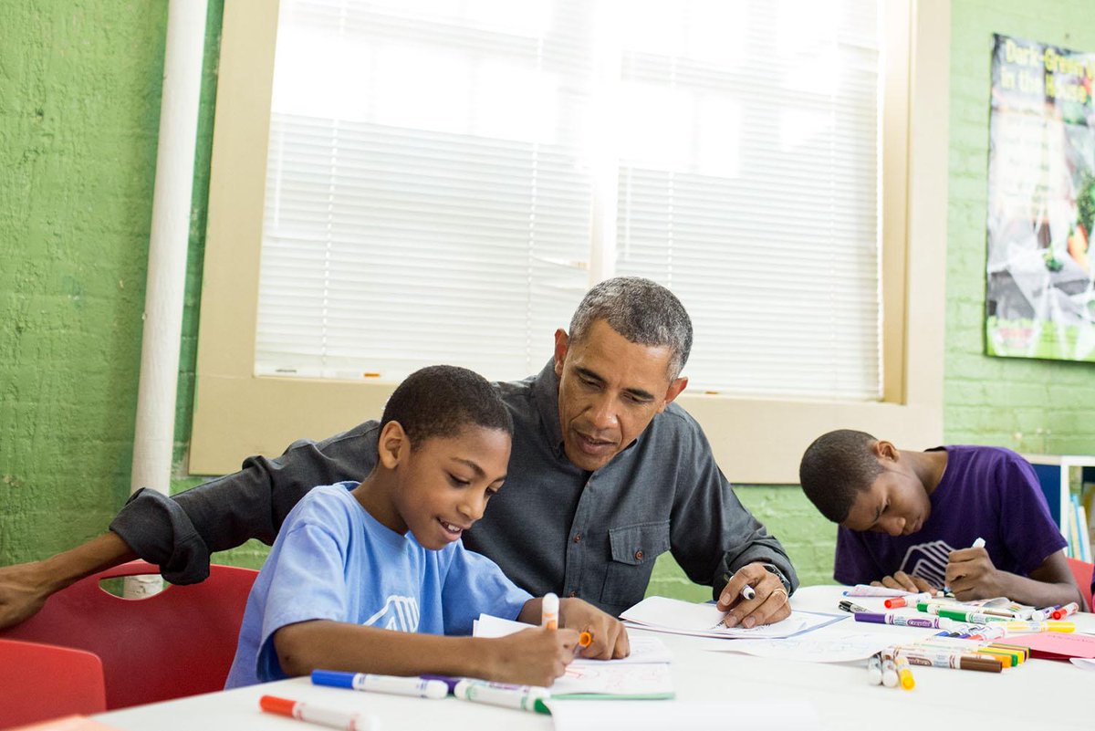 Campestre__'s tweet photo. RT @WhiteHouse: President Obama works with young boys during a service project at the Boys &amp; Girls Club in D.C. http://t.co/Yuos9hzDpu""