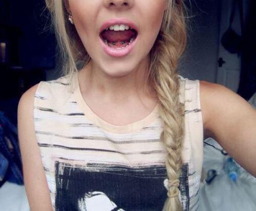 jasminelake_'s tweet photo. Tempting ๐ญ๐ญ #webpiercing http://t.co/3s1UdvNAq9