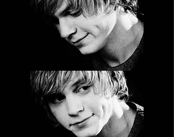  HAPPY BIRTHDAY    Evan Peters             ,        