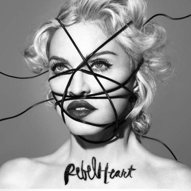 RetroPopBoy's tweet image. Physical formats of #RebelHeart : 14 track &amp;amp; 19 track deluxe CD, 25 track #Superdeluxeboxset &amp;amp; 19 track double Vinyl