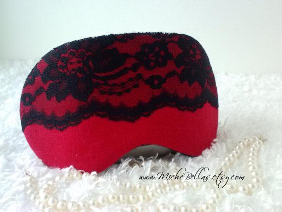 Couture Linen & Lace Mask ~ Red/Black ~ for Travel arnd.co/8s0pI  #etsymntt #travelmask