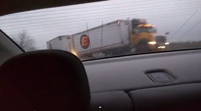 PhillyFireNews's tweet photo. Crazy Video of Tractor Trailer Crash on I-95
http://t.co/ZUVib1C2Ww http://t.co/8d5HcPVXWK