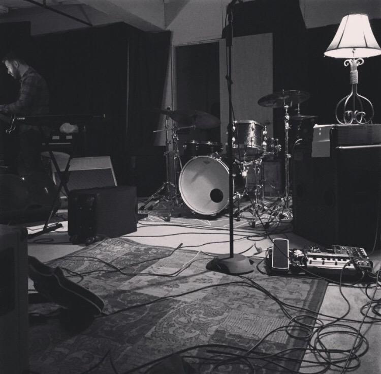 massesofficial's tweet photo. And the band played on.
#Mightyfox #Chicago #music http://t.co/gTJeIudWYt
