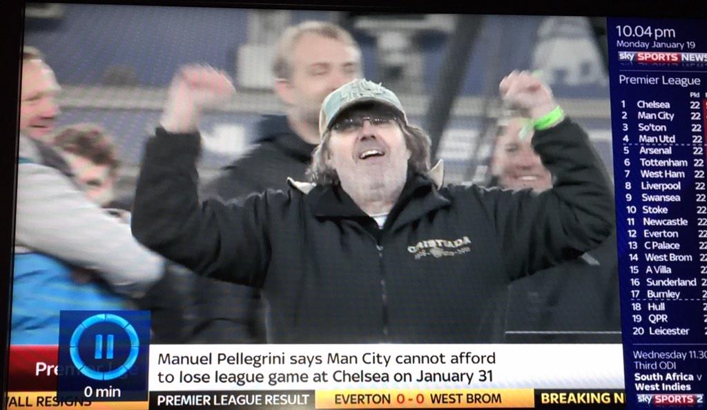 SayceRyan's tweet image. Klopp at the Everton game....? #evertonFC #SSNHQ