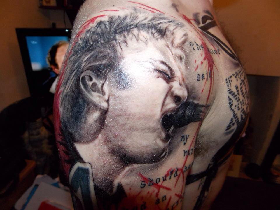 Lauraboyle88's tweet photo. @Sum41 how's this for some #41INK ? :O my boyfriend's tatts :D http://t.co/NZuqPq608r