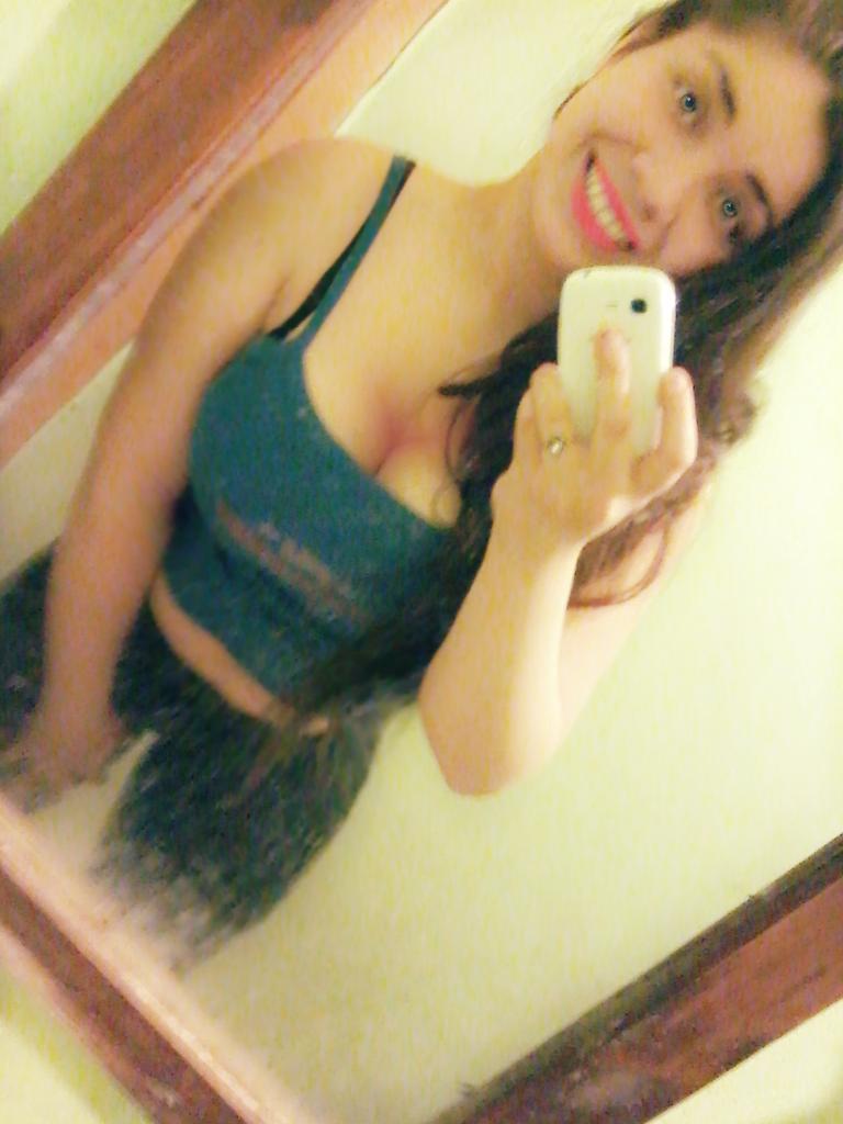 NieveAntonella's tweet photo. AbUrRiDa'!:c http://t.co/zPKCKvq7eA