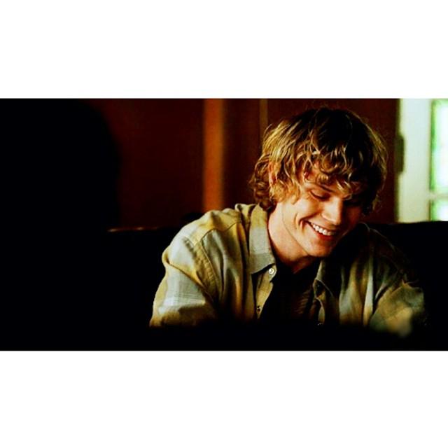 Happy Birthday Evan Peters 