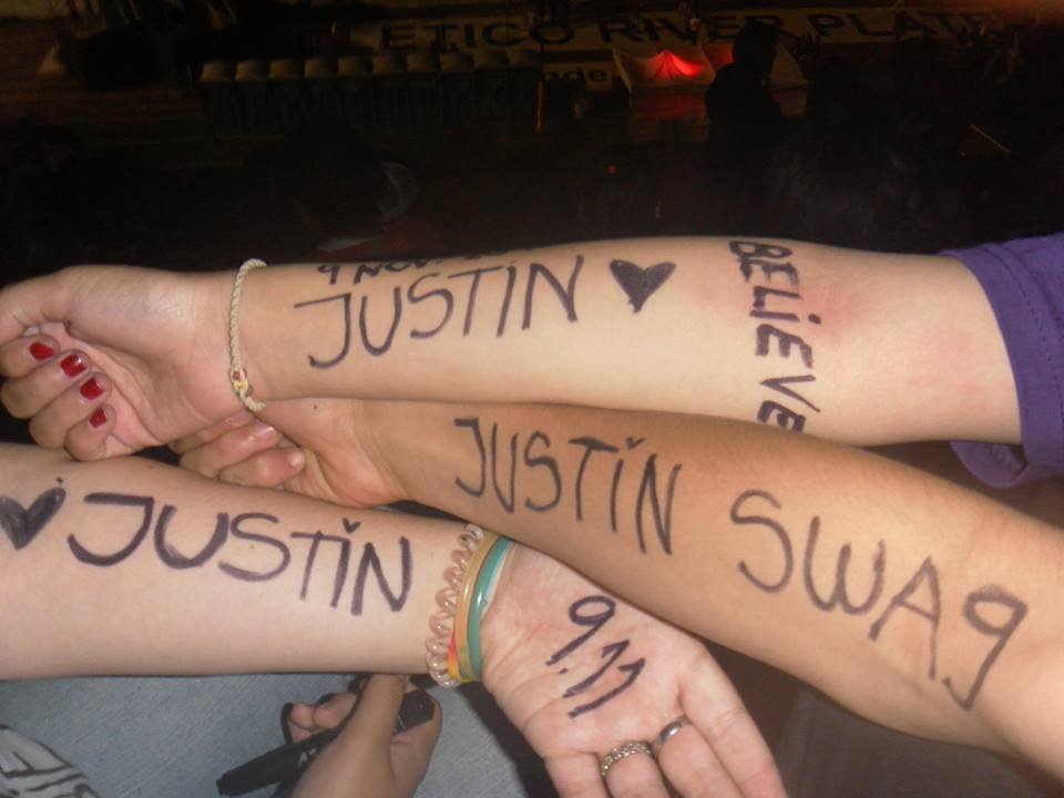 SabriLoyola1's tweet photo. Extraño esto:'))))))) #9deNoviembre #BELIEVETOUR #ConPrimos http://t.co/VDti9iiQbL