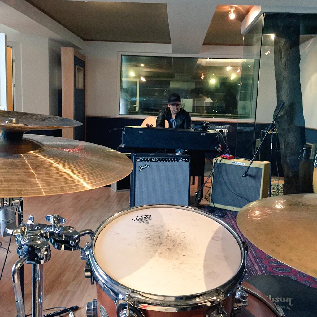 GermanGarmendia's tweet photo. Trabajando :') #SoyFeliz http://t.co/NYY9LPB7sE