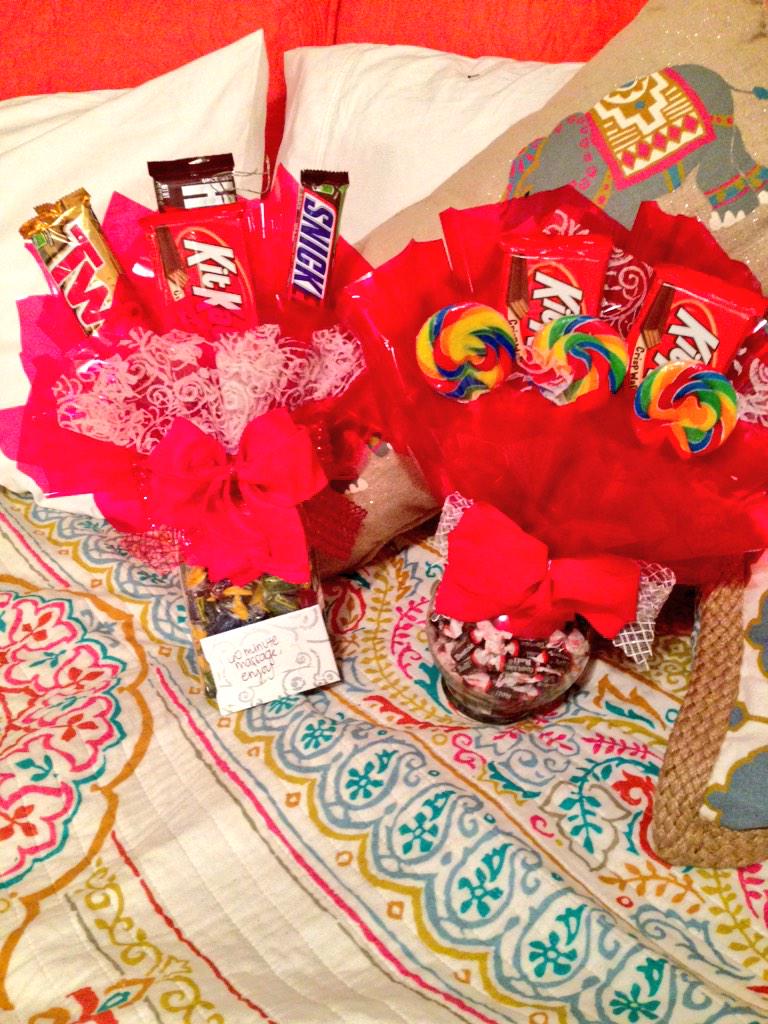ktpage6's tweet photo. the true way to my heart, someone knows me too well #noflowers #justcandy @lukehamilton52 love you❤️ http://t.co/Alcycc82AR