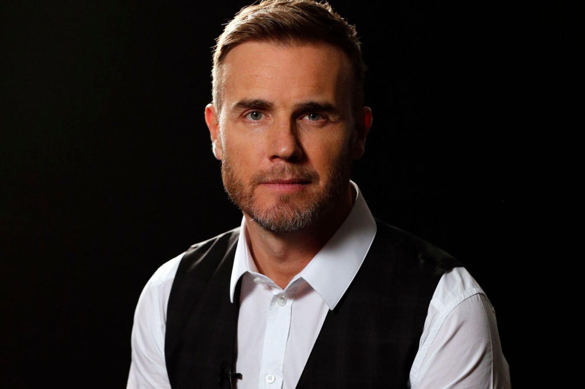 Happy Birthday om Gary Barlow, semoga tambah sukses aja ya om! :) | 