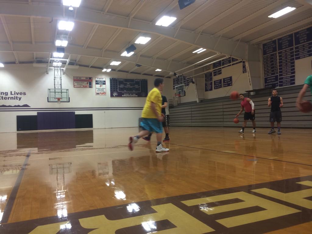 TheVipersSquad's tweet photo. Workin hard #undefeated #nodaysoff #practiceonholidays http://t.co/TZjUqXNhxQ