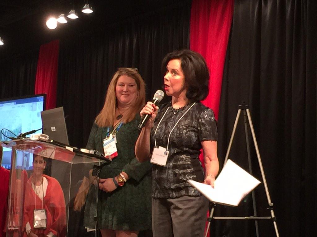 CozyStylishChic's tweet image. @pamelacopeman on #WTFdesign Wellness, tech, function #BlogTourVegas #ModenusTalks