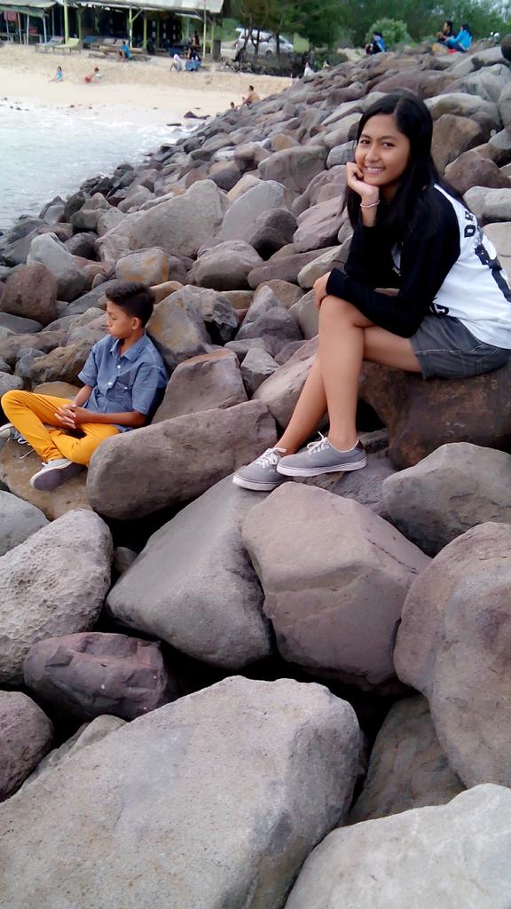 Trisnnaa's tweet photo. 🎈🎈🎈🎈🎈 http://t.co/uHIQzIFdR6