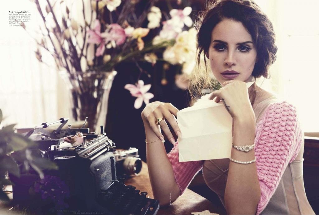 zarkozemun's tweet photo. YOUNG &amp; BEAUTIFUL  http://t.co/GF0KBxYfrU @LanaDelRey #LanaDelRey http://t.co/DbHRZgN4Xb