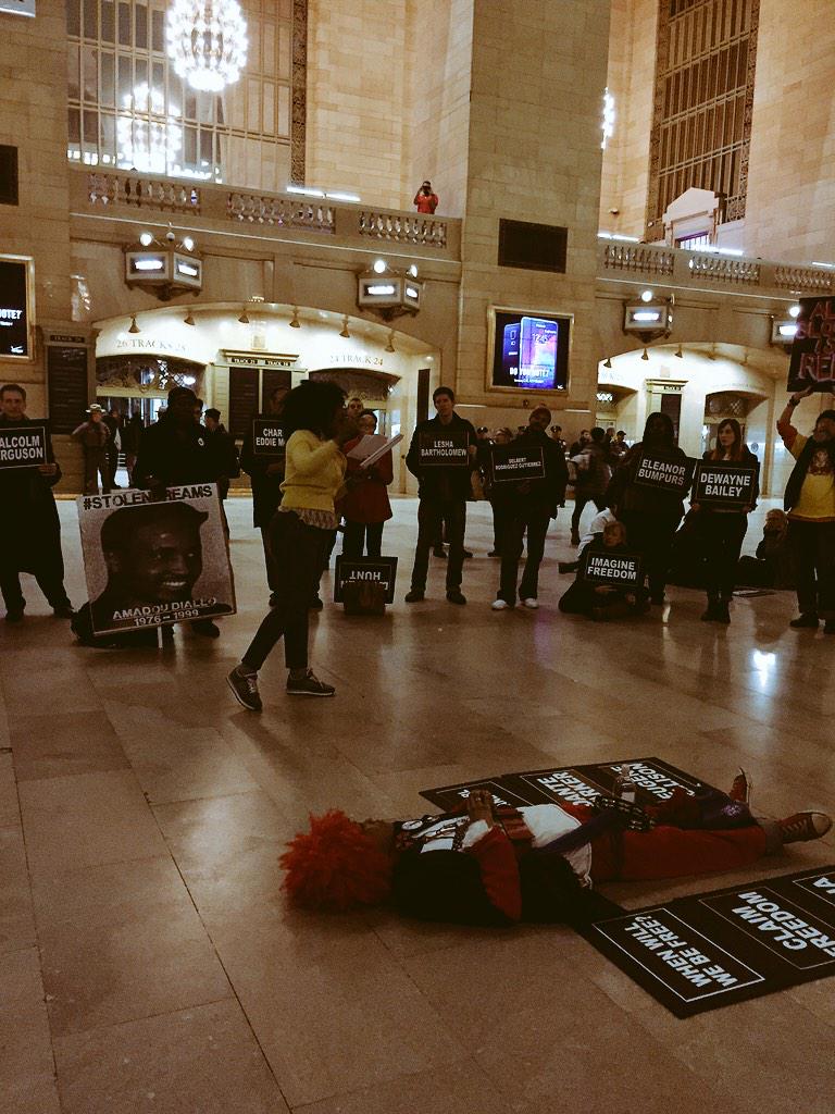 SalimCha's tweet photo. Retelling the stories of the trans women unapologetically murdered by police. #TransLivesMatter #CarryTheNames http://t.co/HMxlNrvilg