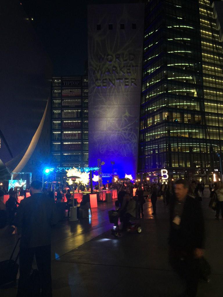 Jane_Lockhart's tweet image. Good bye @lasvegasmarket What a great day!! Thanks for everything! @Modenus #ModenusTalks #KBIS2015 @LasVegas