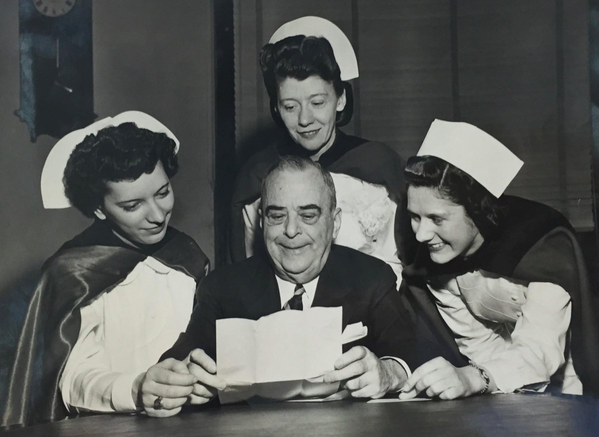 #TempleDermatology nurses signing up the mayor of Philadelphia in the 1950s #history #TBT #templehealth #dermatology