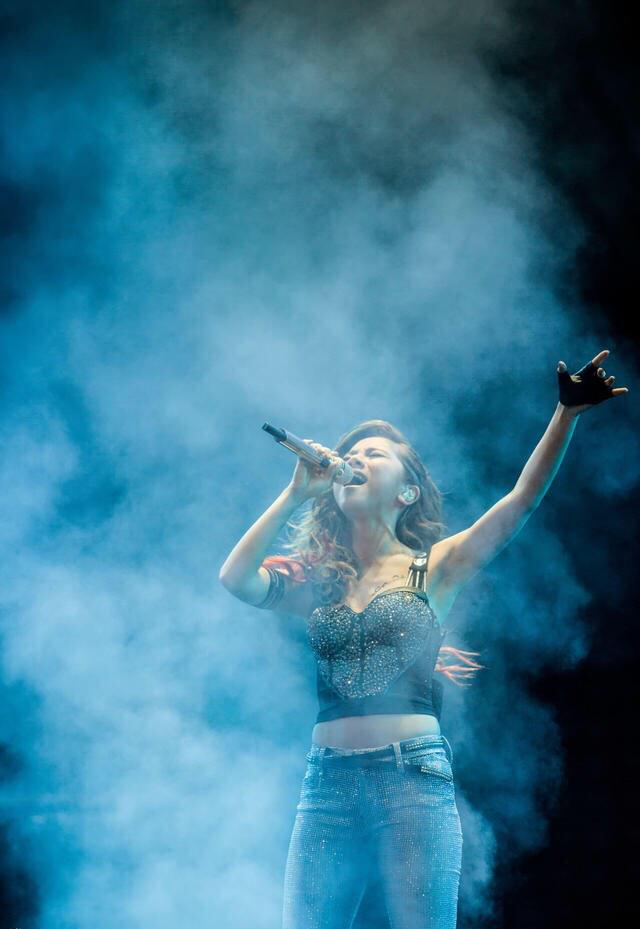 My favorite G.E.M. X.X.X. Live.