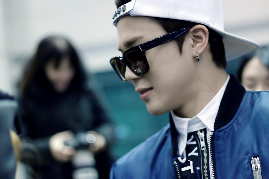 BTSSingapore's tweet photo. [150118] Incheon Airport Arrival: #방탄소년단 #JIMIN (2)
Cr. Love on Top | Do Not Edit. http://t.co/iVoMisNk6P
