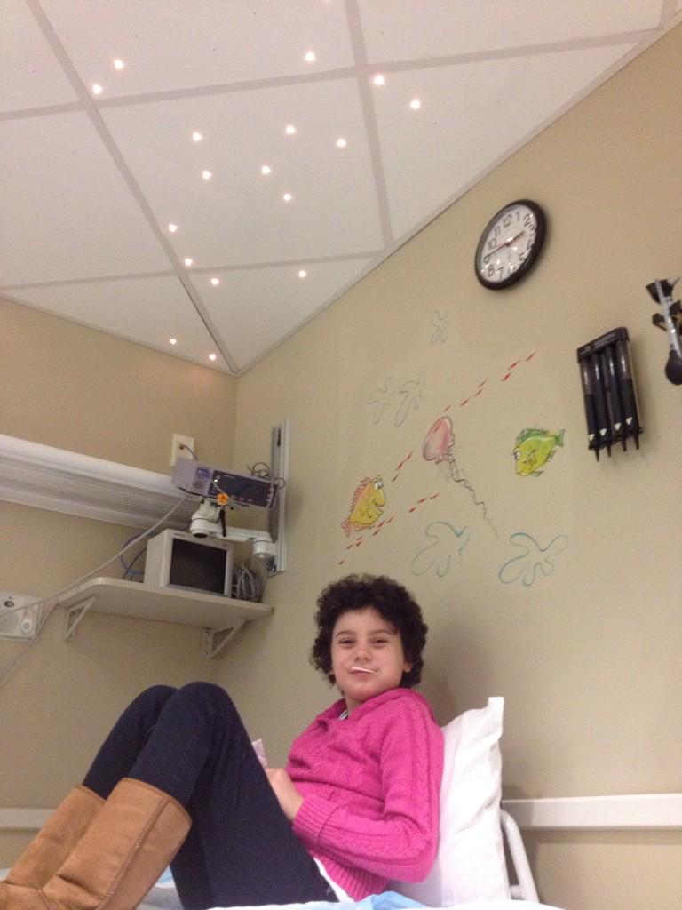 dxbeaver's tweet photo. Day +321 post transplant: Emily is doing GREAT! She's a ROARing fighter. Take a hike leukemia! Go #TeamEmily #Sparkle http://t.co/lOTV4i8g8P