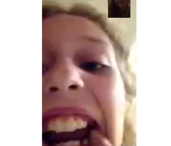 Tristypooo's tweet photo. "Sissy look! I lost my tooth!!"
It's moments like these that I miss being away from home ❤️ #missingmysissy http://t.co/kglvaU1aOX