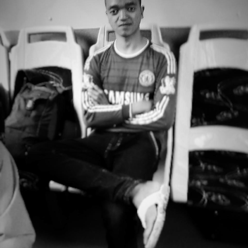 mcus666's tweet image. At bus