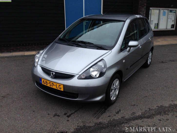 Honda Jazz 1.2 I S Cool 2006 Grijs: link.marktplaats.nl/887321842