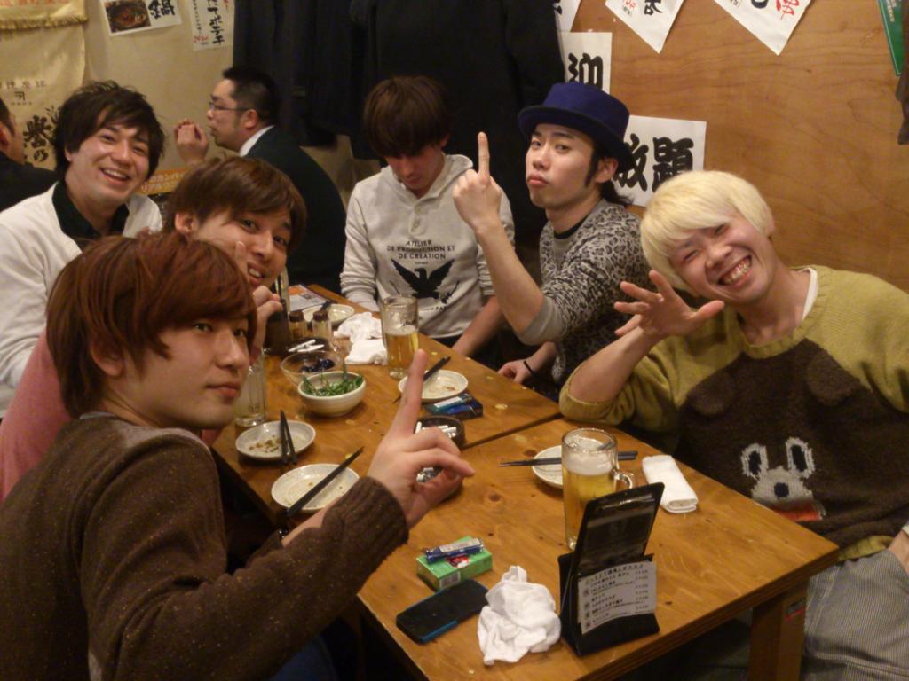 パプリカ カナブン坂本 در توییتر 昨日は獅子十六の打ち合わせの後 兄貴達と極上酒 久しぶりにべろべろ 水面横山さん 元りむじん西川さん ゴン昭平さん でらパープリンしゅんさん カラン西田 あざした 今日夜からはハマるライブ打ち合わせ 気合い十分