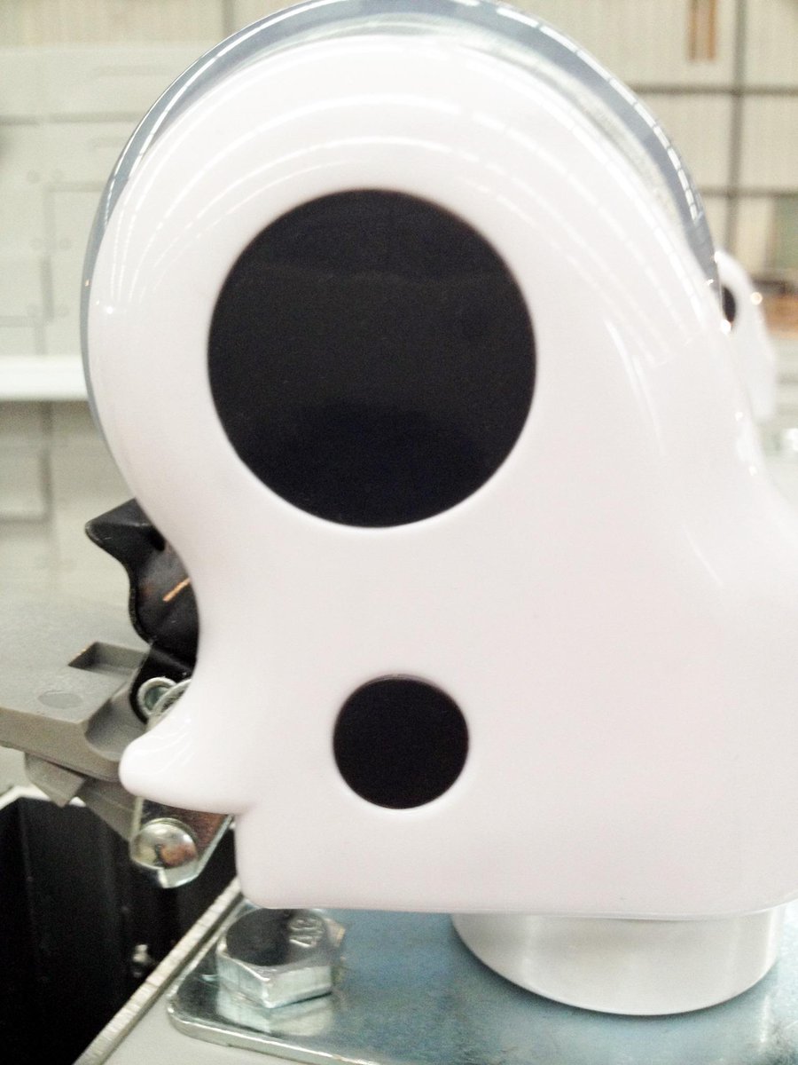 Both WISE and INNOVA  have 4 feet---Ultra-quiet universal caster with locking.
