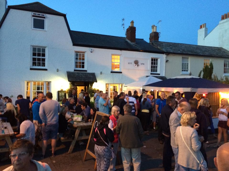 South Devon Business (@southdevon11) on Twitter photo The London Inn is the place to be - Why go anywhere else ! <a href="/LondonShaldon/">London Inn, Shaldon</a> <a href="/Devon_Hour/">#DevonHour</a> The London Inn is the place to be - Why go anywhere else ! <a href="/LondonShaldon/">London Inn, Shaldon</a> <a href="/Devon_Hour/">#DevonHour</a>