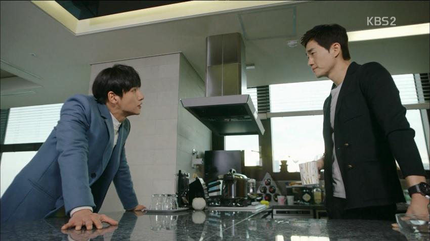 jichangwook_id's tweet photo. [SCREENCAPS] #Healer ep 13. #JiChangWook and #YooJiTae. #SeoJungHoo #KimMoonHo http://t.co/fEwrrlcPvk