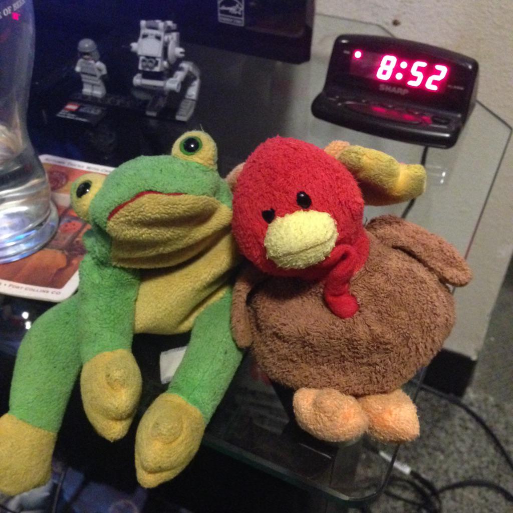 guatemalanmagic's tweet photo. Just hangin out with smoochie the frog and Mr. Turkey. #pals #squad http://t.co/GL4vPr8Art