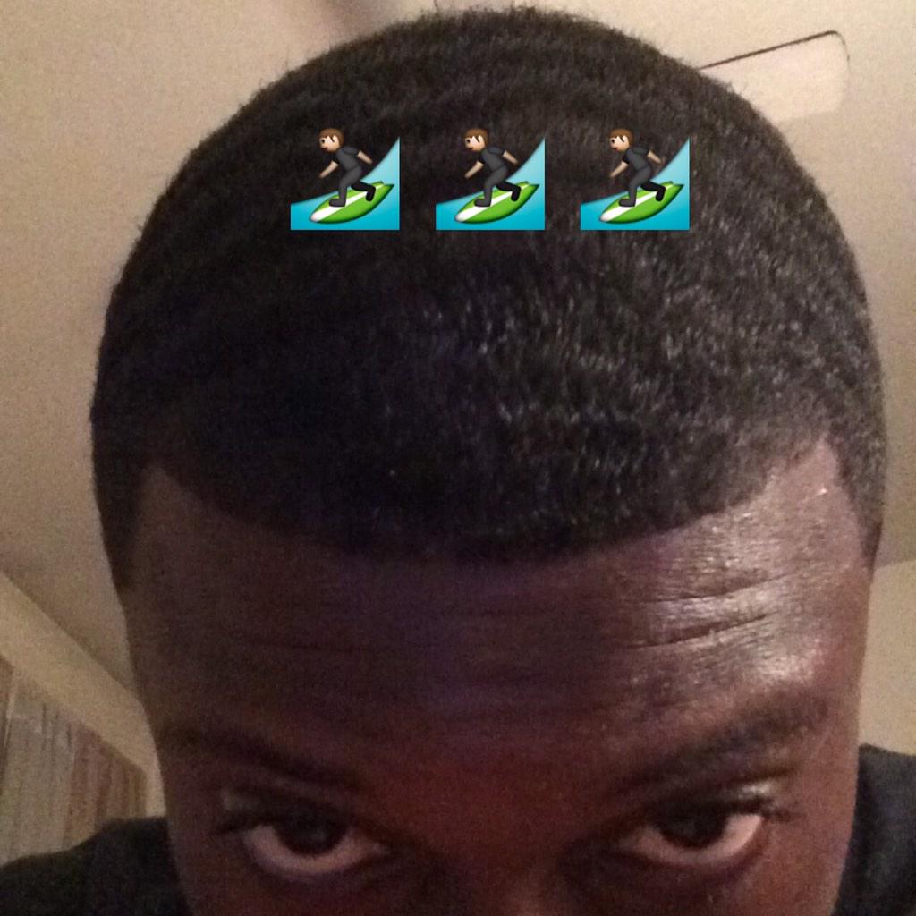 TwiinForTheWin's tweet image. #WaveCrew #WaveGang #OceanGang #Splash 😂🏊