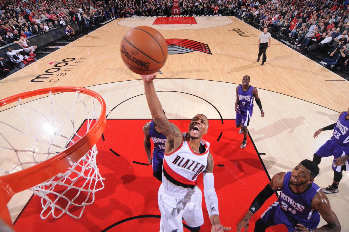 SportsCenter's tweet photo. Damian Lillard takes over, throwing down huge dunk in final minute to close out Kings. Blazers hang on for 98-94 win. http://t.co/yo3HdcY2kn