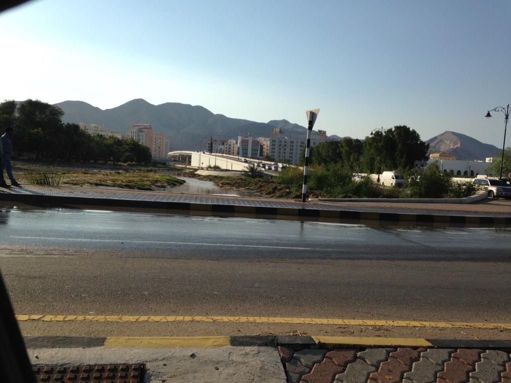 BandtKJ's tweet photo. Heavy flooding in Oman. Acceleration needed on the @urban challenge http://t.co/qDKlU1z97j