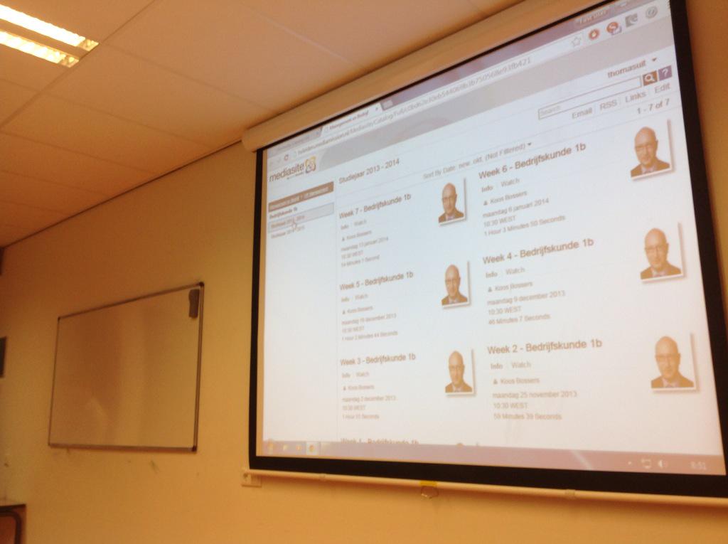 ankevanvuuren's tweet image. En @thomasuit over zoekfunctie videokanaal #MenB @HSLeidenNL #hergebruik @koosbossers