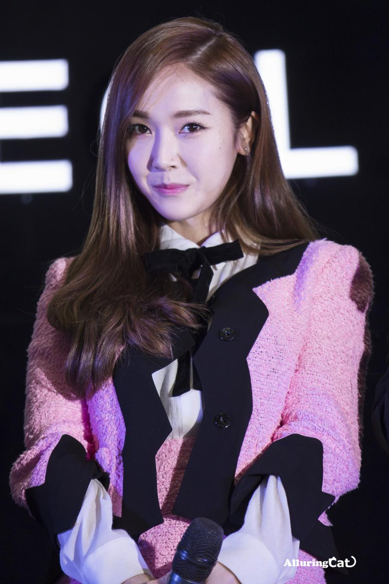 alluringcat's tweet image. #Jessica Jung #JungSooYeon 141220 Blacn&amp;amp;Eclare fansign event in ChongQing part②