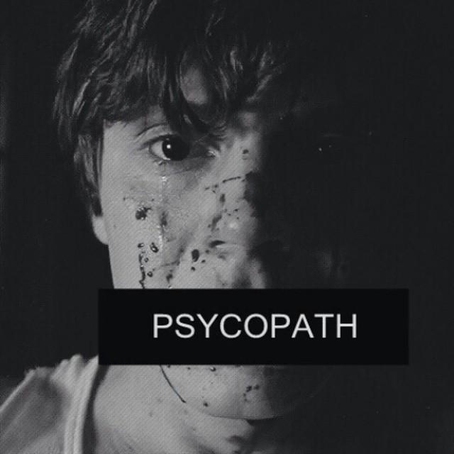 Happy Birthday To Evan Peters !!!!!   