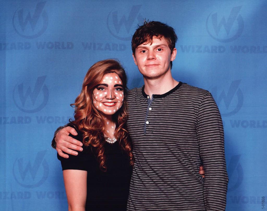 Happy birthday to my baby evan peters. I  YOU 